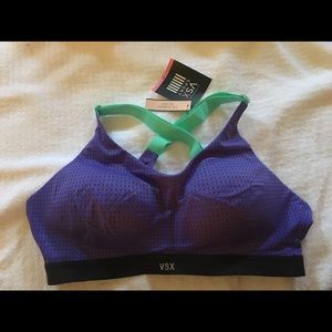 Victoria's Secret Sport Bra 36B new with tags
